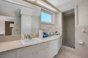 6505 Debbie Ln S, Saint Petersburg, FL 33707 - Photo 21