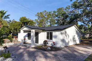 1395 Davis Rd, Dunedin, FL 34698 - Photo 3