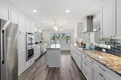 1514 Sea Gull Drive S, Saint Petersburg, FL 33707 - Photo 23