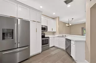 4319 Deermont Cir, Tampa, FL 33624 - Photo 5