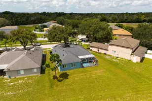 3513 Pine Top Dr, Valrico, FL 33594 - Photo 7