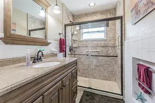 6924 300th Ave N, Clearwater, FL 33761 - Photo 17