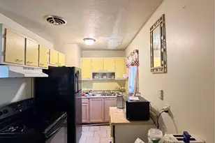 10941 N Hyacinth Ave, Tampa, FL 33612 - Photo 7