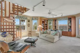 205 6th St E, Tierra Verde, FL 33715 - Photo 37