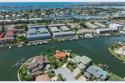 205 6th Street E, Tierra Verde, FL 33715 - Photo 75