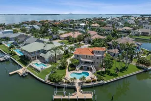 205 6th St E, Tierra Verde, FL 33715 - Photo 79