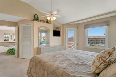205 6th Street E, Tierra Verde, FL 33715 - Photo 35