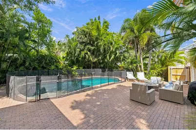 841 24th Avenue N, Saint Petersburg, FL 33704 - Photo 51