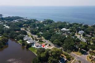 867 Pinellas Point Dr S, Saint Petersburg, FL 33705 - Photo 33