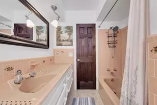 867 Pinellas Point Dr S, Saint Petersburg, FL 33705 - Photo 23