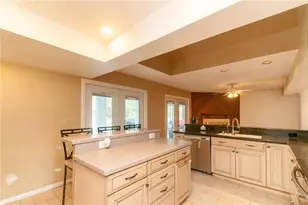 859 Pinewood Terrace W, Palm Harbor, FL 34683 - Photo 15