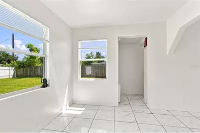 7101 15th Street N, Saint Petersburg, FL 33702 - Photo 9