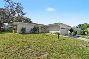 8521 Cedarview Ct, Port Richey, FL 34668 - Photo 3