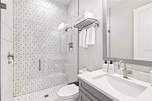 3103 W Hawthorne Rd, Tampa, FL 33611 - Photo 37