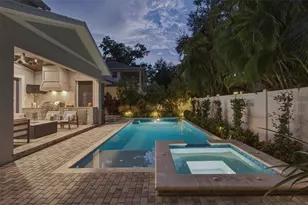 3103 W Hawthorne Rd, Tampa, FL 33611 - Photo 9