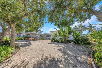 574 Belle Point Drive, Saint Pete Beach, FL 33706 - Photo 61