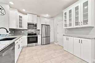 6030 Parkside Meadow Dr, Tampa, FL 33625 - Photo 9