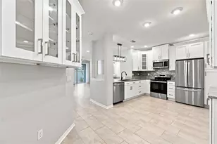 6030 Parkside Meadow Dr, Tampa, FL 33625 - Photo 11