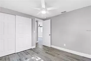 7614 Alvina St, Tampa, FL 33625 - Photo 9