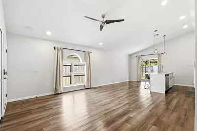5916 Lake Front Drive, Wesley Chapel, FL 33545 - Photo 9