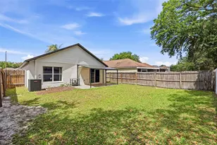 5916 Lake Front Dr, Wesley Chapel, FL 33545 - Photo 31