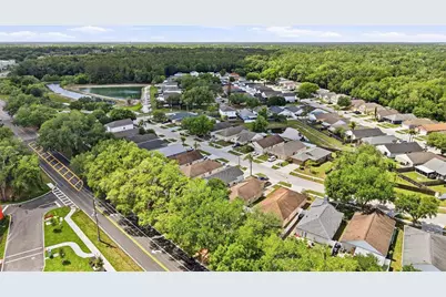 5916 Lake Front Drive, Wesley Chapel, FL 33545 - Photo 37