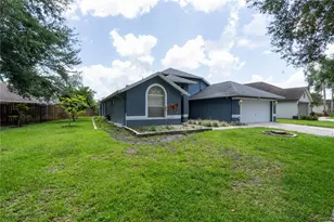16505 Lake Heather Dr, Tampa, FL 33618 - Photo 7