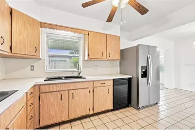 2101 Winchester Road N, Saint Petersburg, FL 33710 - Photo 25