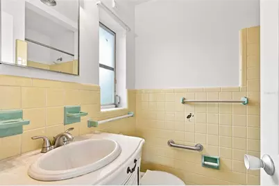 2101 Winchester Road N, Saint Petersburg, FL 33710 - Photo 37
