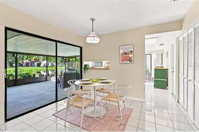 10311 Chadbourne Drive, Tampa, FL 33624 - Photo 7