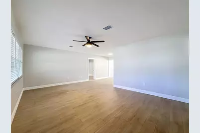 1316 62nd Street NW, Bradenton, FL 34209 - Photo 5