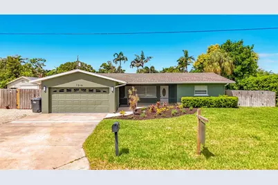 1316 62nd Street NW, Bradenton, FL 34209 - Photo 1