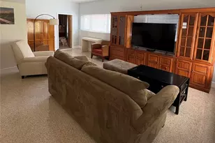 1339 Royal Palm Dr S, Saint Petersburg, FL 33707 - Photo 5