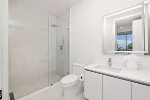 220 Lake Shore Dr, Lake Park, FL 33403 - Photo 21