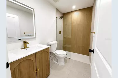 3386 39th Street S #B, Saint Petersburg, FL 33711 - Photo 11