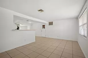 3438 Kimberly Oaks Dr, Holiday, FL 34691 - Photo 13