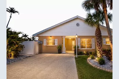 210 84th Street, Bradenton Beach, FL 34217 - Photo 1
