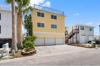 18105 1st Street E, Redington Shores, FL 33708 - Photo 95