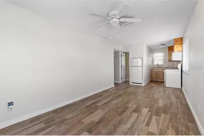 18105 1st Street E, Redington Shores, FL 33708 - Photo 25
