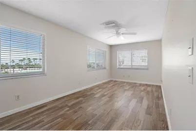 18105 1st Street E, Redington Shores, FL 33708 - Photo 23