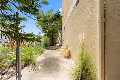 18105 1st Street E, Redington Shores, FL 33708 - Photo 47