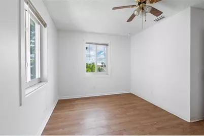 18105 1st Street E, Redington Shores, FL 33708 - Photo 19