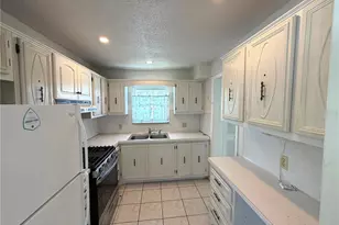 5287 81st St N, Saint Petersburg, FL 33709 - Photo 7