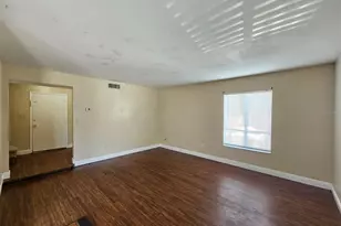 7602 W Powhatan Ave, Tampa, FL 33615 - Photo 3