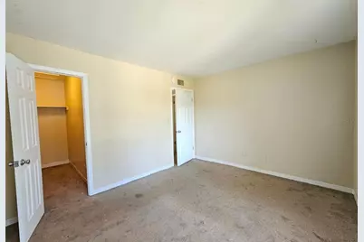 7602 W Powhatan Avenue #2, Tampa, FL 33615 - Photo 11