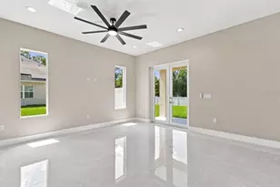 15436 Casey Rd, Tampa, FL 33624 - Photo 17