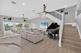 10440 Yacht Basin Dr, Placida, FL 33946 - Photo 9