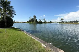 1804 Bunker Hill Dr, Sun City Center, FL 33573 - Photo 5