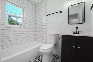 1409 College Park Ln, Tampa, FL 33612 - Photo 11