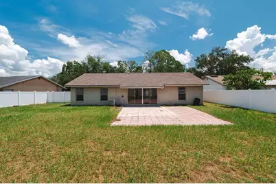 7504 N Sanibel Circle, Temple Terrace, FL 33637 - Photo 13